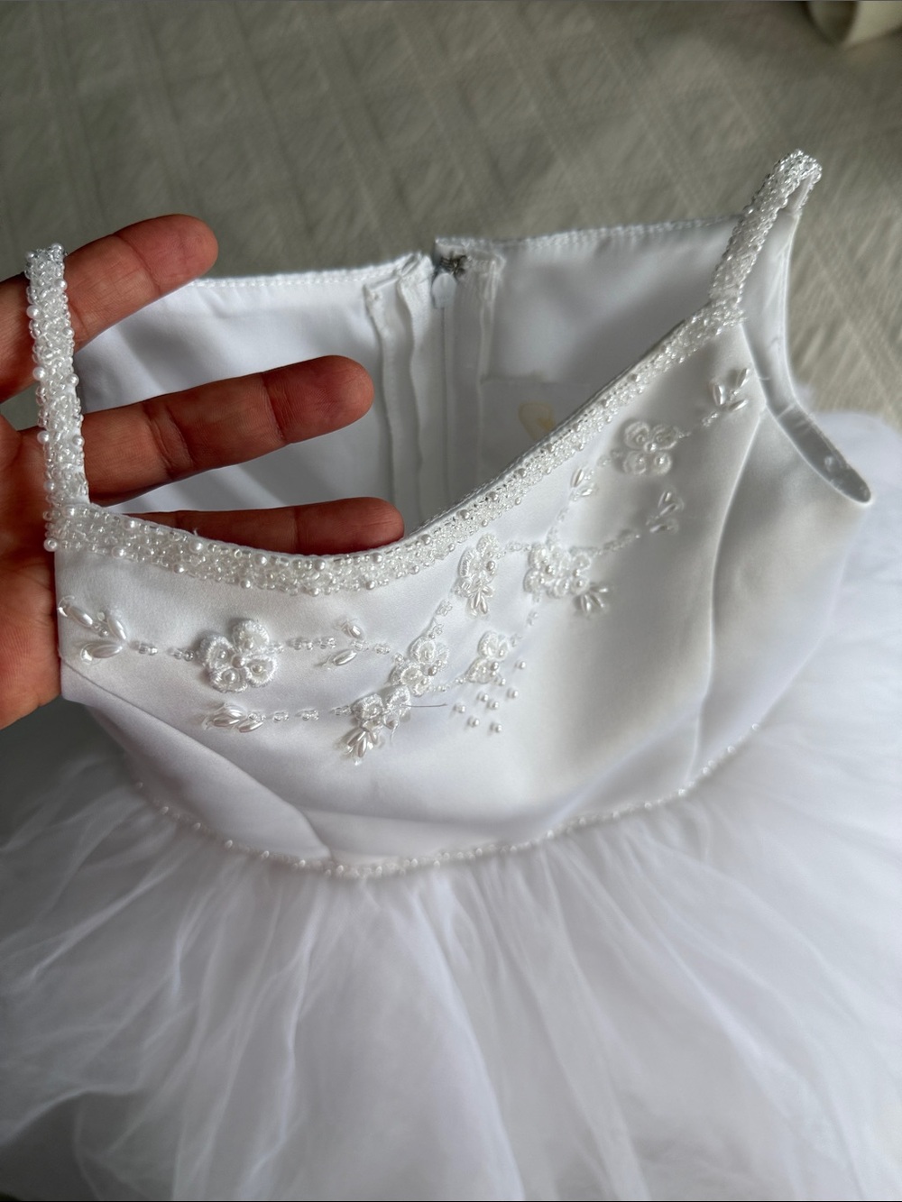 David’s Bridal Michelangelo Flower Girl Dress White Ivory Embroidered Tulle 2T - Picture 16 of 16